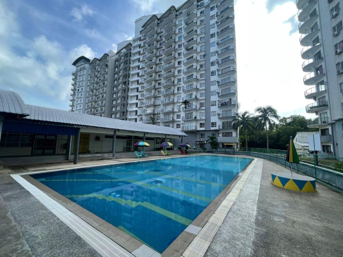 Fullhouse Marina View Villas Apartment Port Dickson Exterior photo