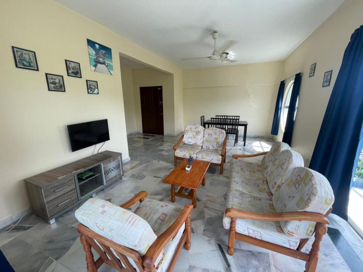 Fullhouse Marina View Villas Apartment Port Dickson Exterior photo