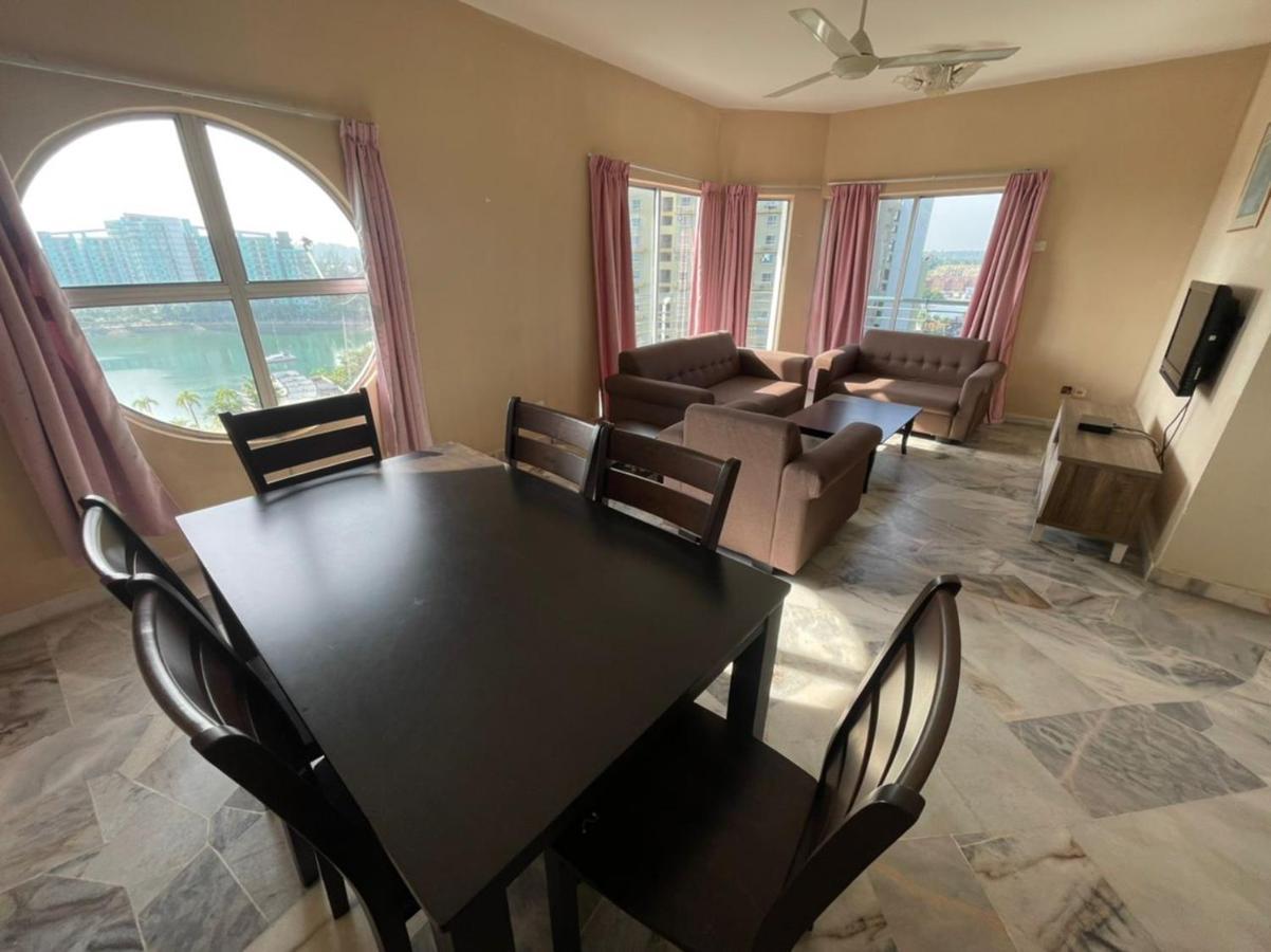 Fullhouse Marina View Villas Apartment Port Dickson Exterior photo